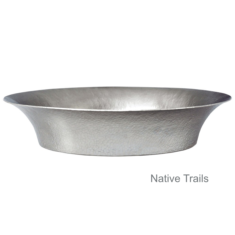 Kitchen and Bath Trend using silver Native Trails sink web_maestro_bajo_bn_silo_1000